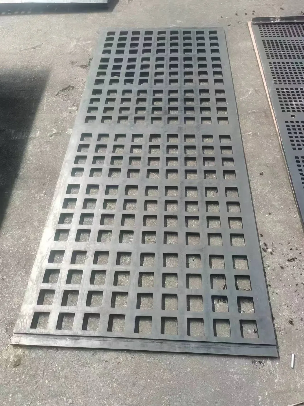 耐磨橡胶筛板